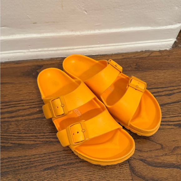 Yellow Sandals with Adjustable Straps and Contoured Footbed - Picture 4 of 5